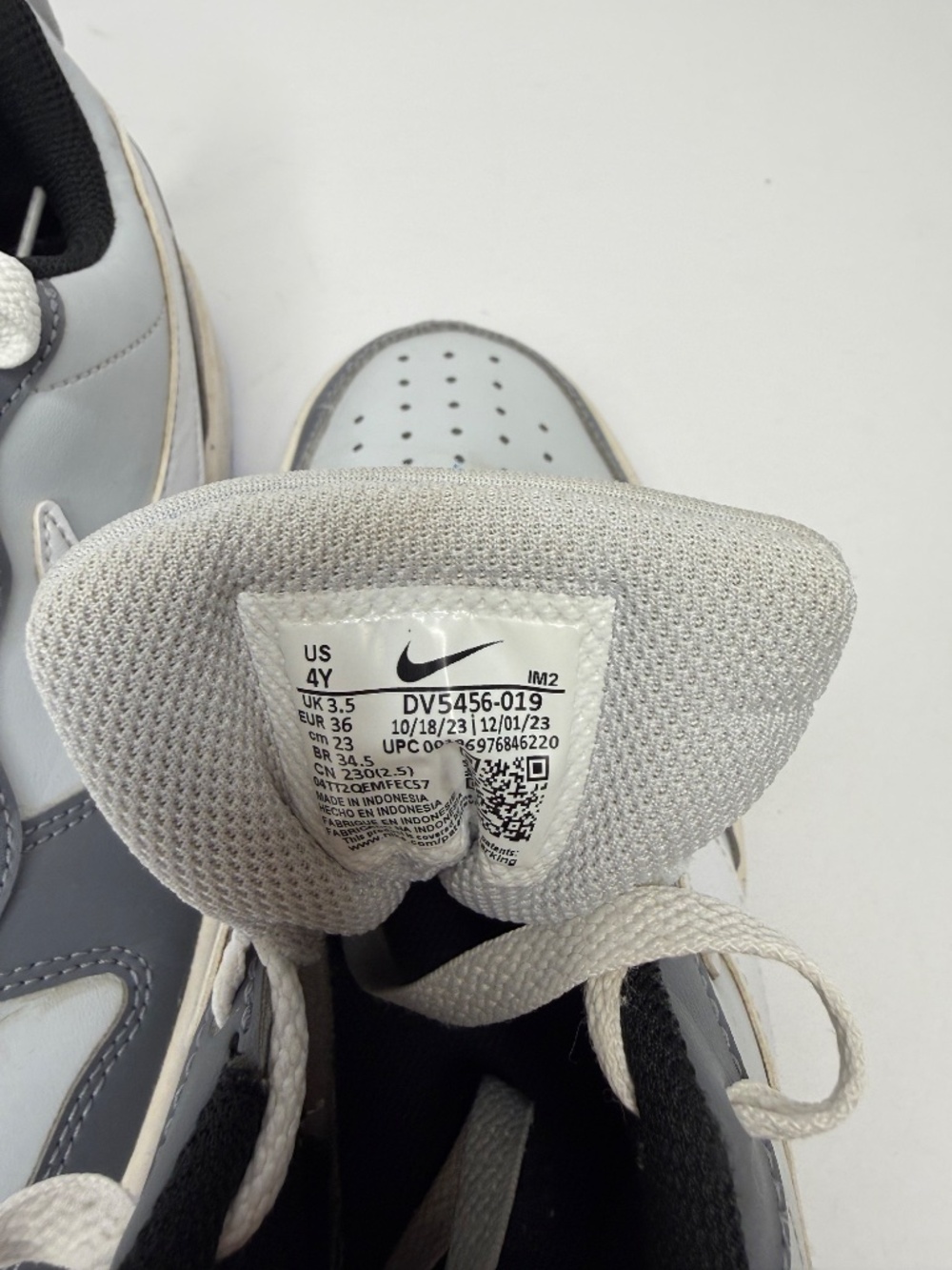 Nike Court Borough Low Gray DV5456-019 Youth Size US 4Y - Picture 7 of 7